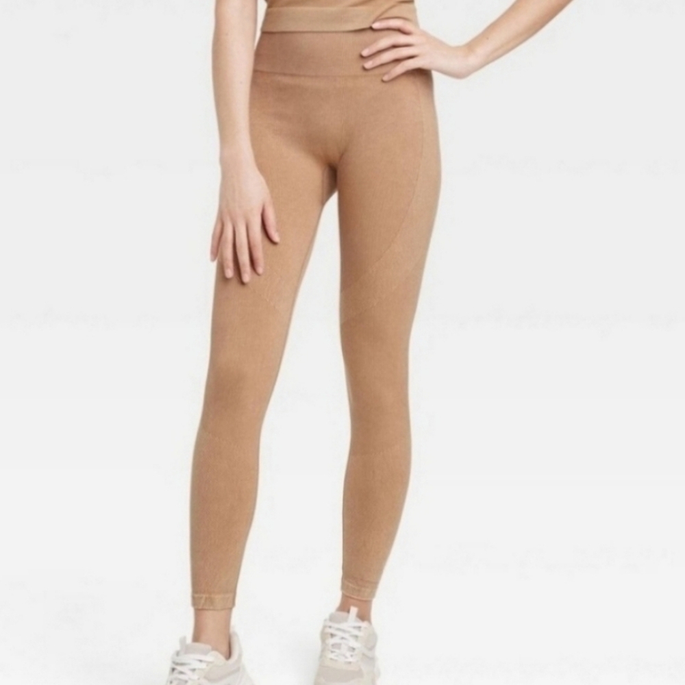 Joy Lab High Rise Ribbed Seamless 7/8 Leggings Sand L